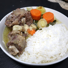 Cargar imagen en el visor de la galería, White bowl with rice, vegetables, and meat on a dark surface